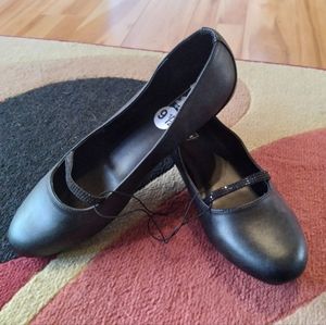 Black rivet flat black shoes size 9.5